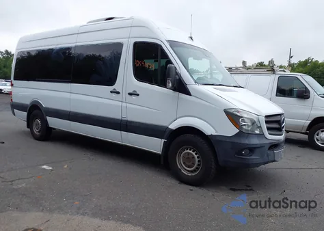 2014 Mercedes-Benz Sprinter 2500 High Roof from USA, damaged, VIN WDZPE8CC3E5939674